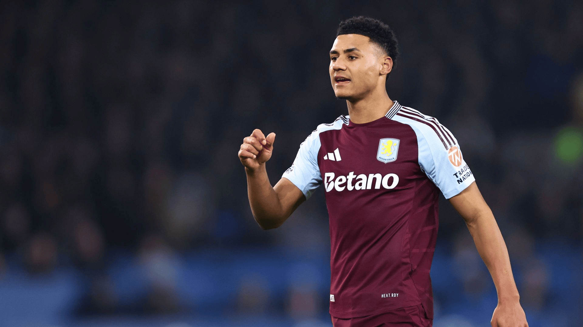 广东男篮防守反击轻取上海（广东男篮快攻致胜，轻松击败上海）