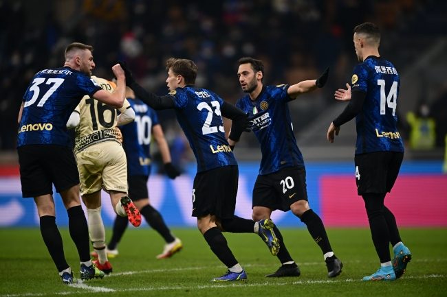 2025中超成功过人榜：罗德里格排第一，已三次成为中超过人王（2025中超成功过人排行榜：罗德里格居首，生涯第三次加冕过人王）