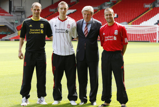 杜兰特：我完全可以一直出手，但主动传球会让队友建立信心（杜兰特：我能一直投，但主动分享球更能提升队友信心）