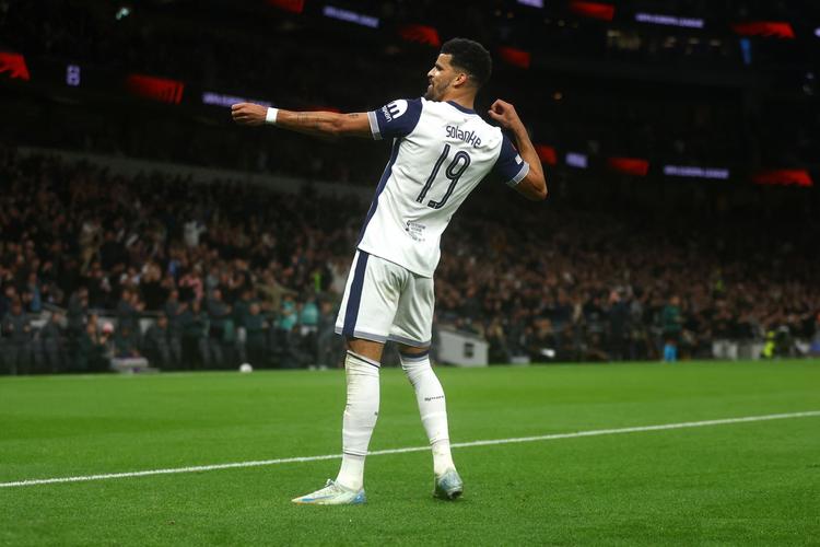 意天空：迪乌夫在国米逐渐展现影响力，或成邓弗里斯合适替补（意天空：迪乌夫在国米愈发抢眼，有望成为邓弗里斯理想替补）