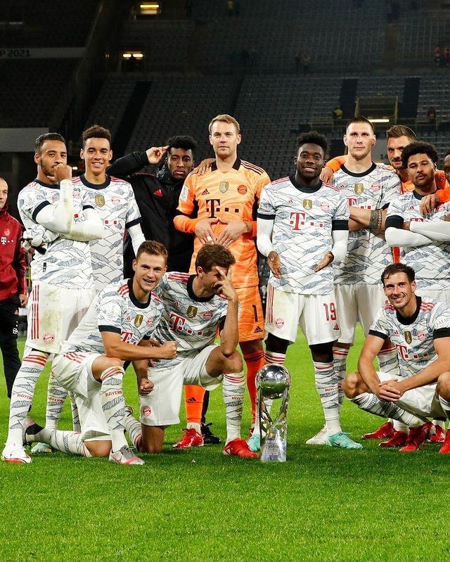 多纳鲁马身价上涨500万至4500万欧，领跑世界门将身价榜（多纳鲁马身价升至4500万欧，较前增长500万，位居全球门将身价榜首）