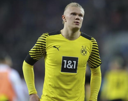 平均23.34岁，巴萨昨日首发阵容是队史近95年最年轻11人（巴萨昨日首发平均23.34岁，创近95年最年轻11人纪录）