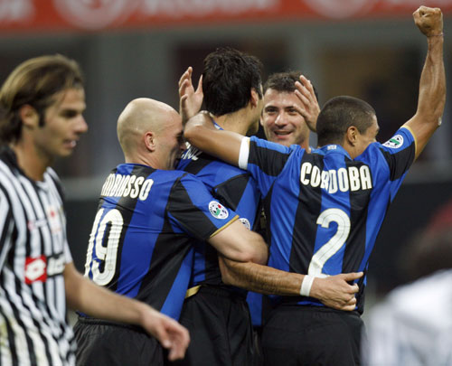 WNBA球星阿贾威尔逊称阿德巴约是生命伴侣，期待组建家庭（WNBA名将阿贾·威尔逊称阿德巴约是人生伴侣，盼携手共筑家庭）