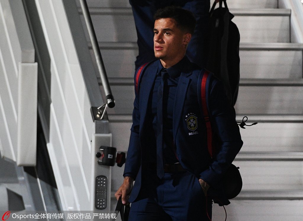 汉堡vs云达不莱梅：法比奥-维埃拉、洛孔加首发，菅原由势、施密德出战（汉堡对阵云达不莱梅：法比奥-维埃拉、洛孔加先发，菅原由势、施密德亮相）