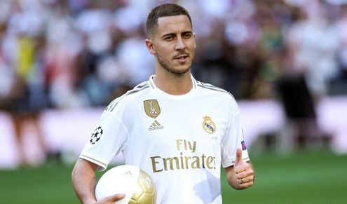 足球中超球队官宣签下韩国国脚（中超球队正式宣布韩国国脚加盟）