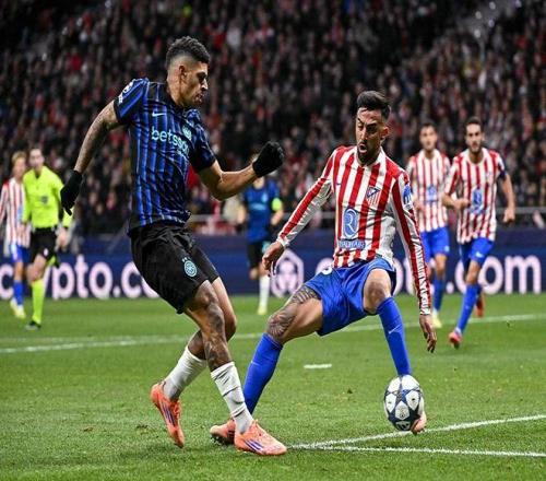 欧冠球员表现评析：C罗连续进球,（欧冠赛场表现解析：C罗连场破门）