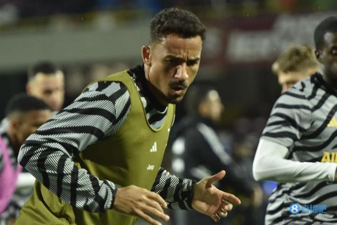 虎父无犬子，路易斯-布冯代表捷克U19上演帽子戏法（子承父威！路易斯-布冯为捷克U19独中三元）