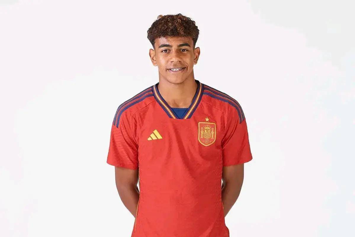 TA专栏：双足怪谢尔基，英超联赛的特立独行者（TA专栏：双足奇才谢尔基，英超的独行侠）