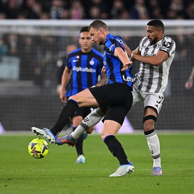 米体：维卡里奥已经决定重返意甲，但去国米可能有点困难（米体：维卡里奥已决定回归意甲，加盟国米恐不易）